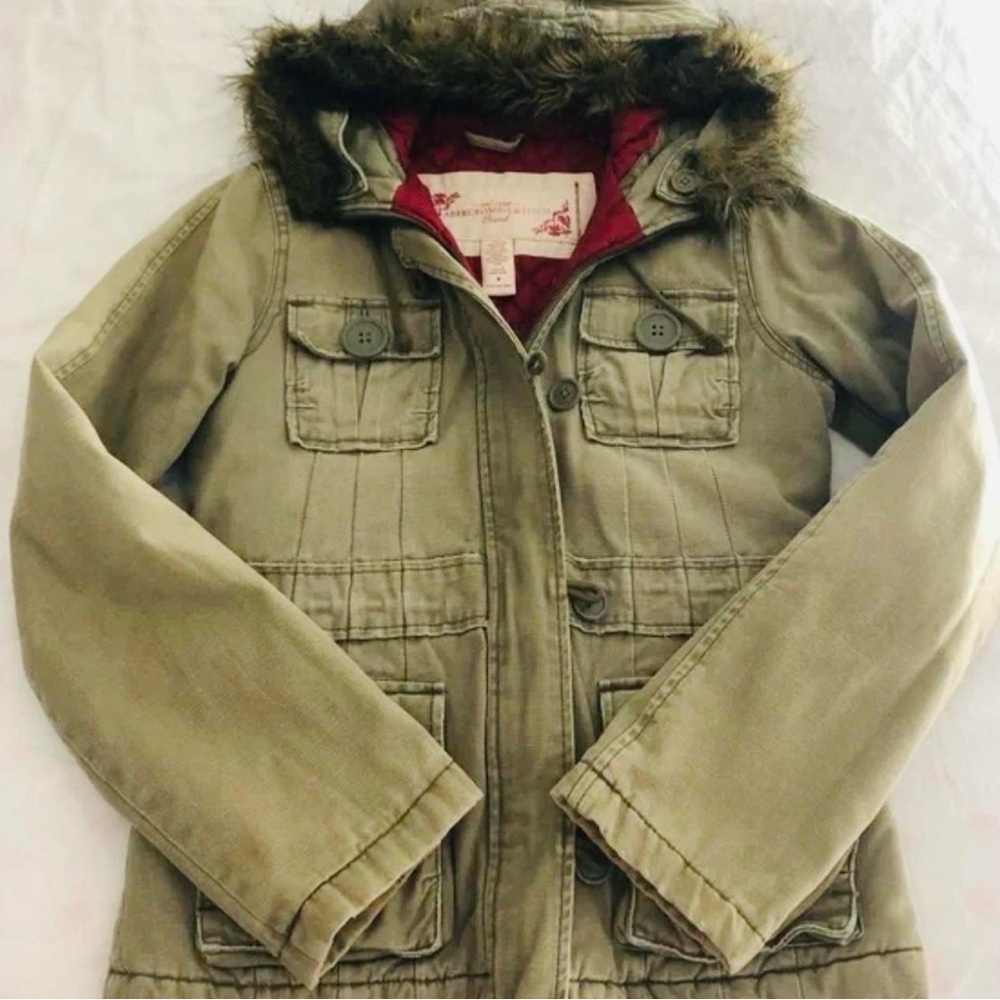 Abercrombie & Fitch Olive Green Fur-Trimmed Puffer Jacket
